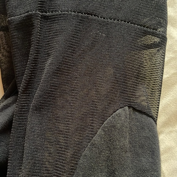 Half mesh black cotton high rise leggings Sz medium/large - Picture 8 of 8